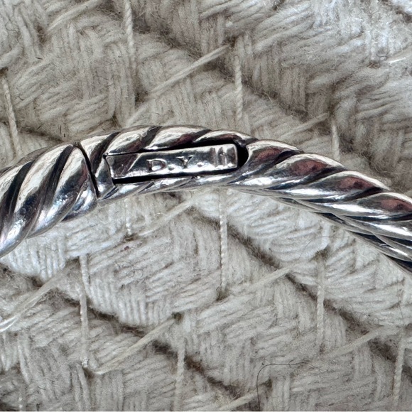 DAVID YURMAN CABLE THICK TWIST HINGED BANGLE BRACELET SILVER - Picture 9 of 14